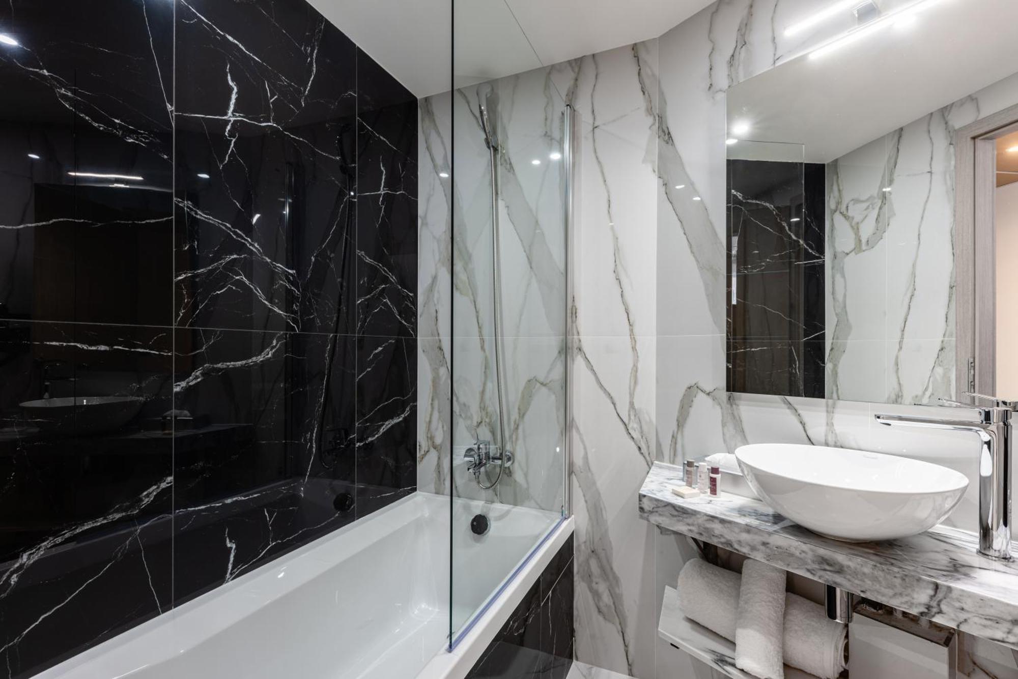 Brit Hotel Privilege Paris Rosny-Sous-Bois Εξωτερικό φωτογραφία