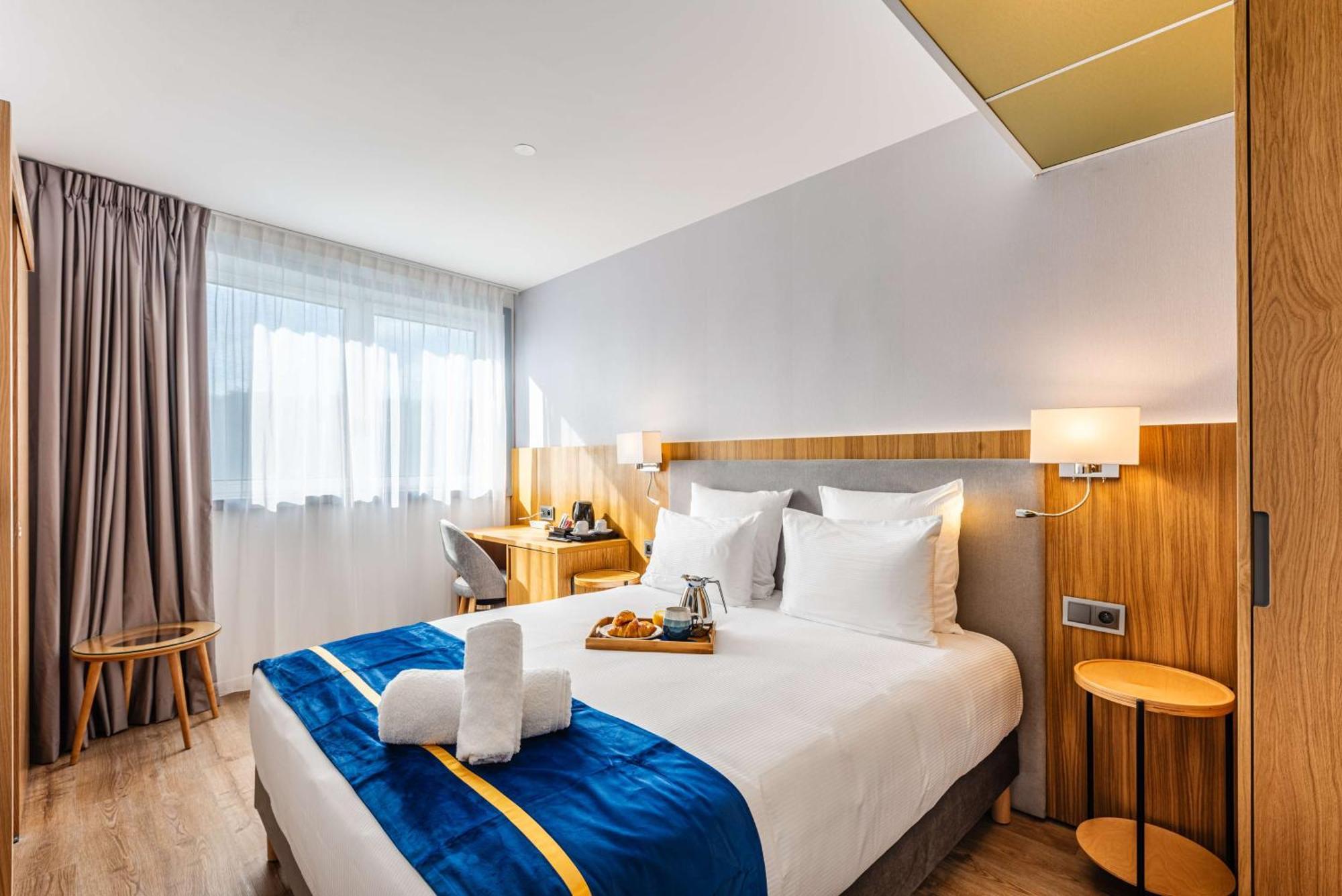 Brit Hotel Privilege Paris Rosny-Sous-Bois Εξωτερικό φωτογραφία