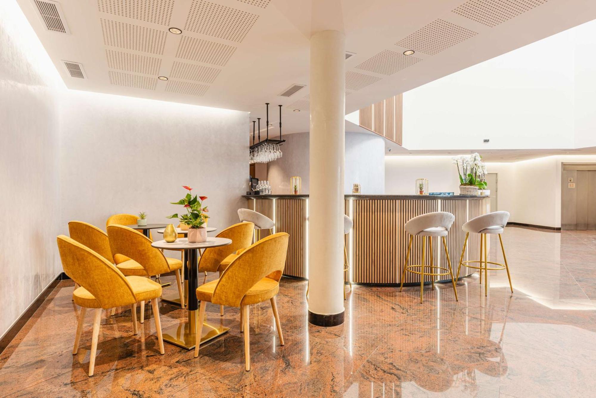 Brit Hotel Privilege Paris Rosny-Sous-Bois Εξωτερικό φωτογραφία