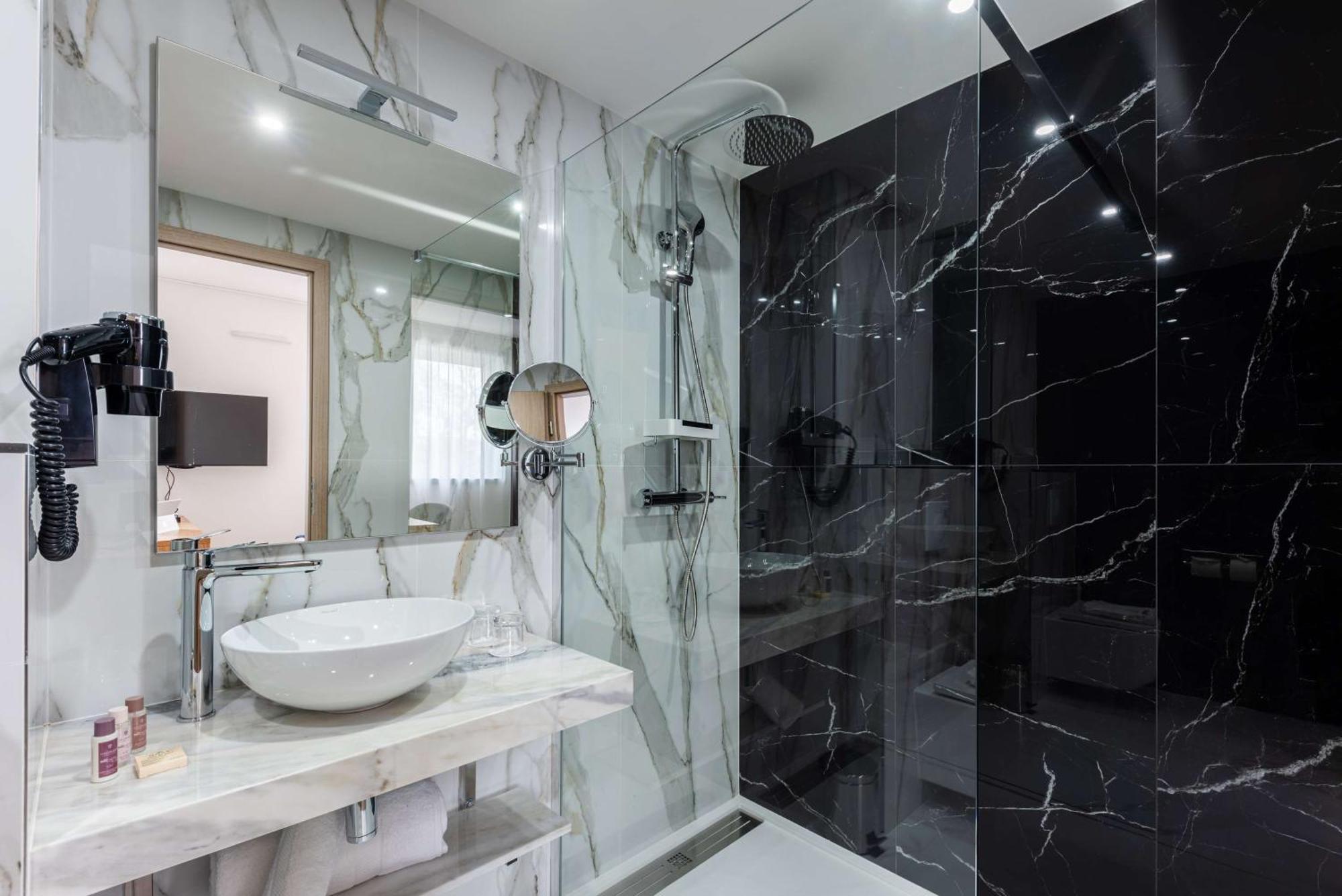 Brit Hotel Privilege Paris Rosny-Sous-Bois Εξωτερικό φωτογραφία