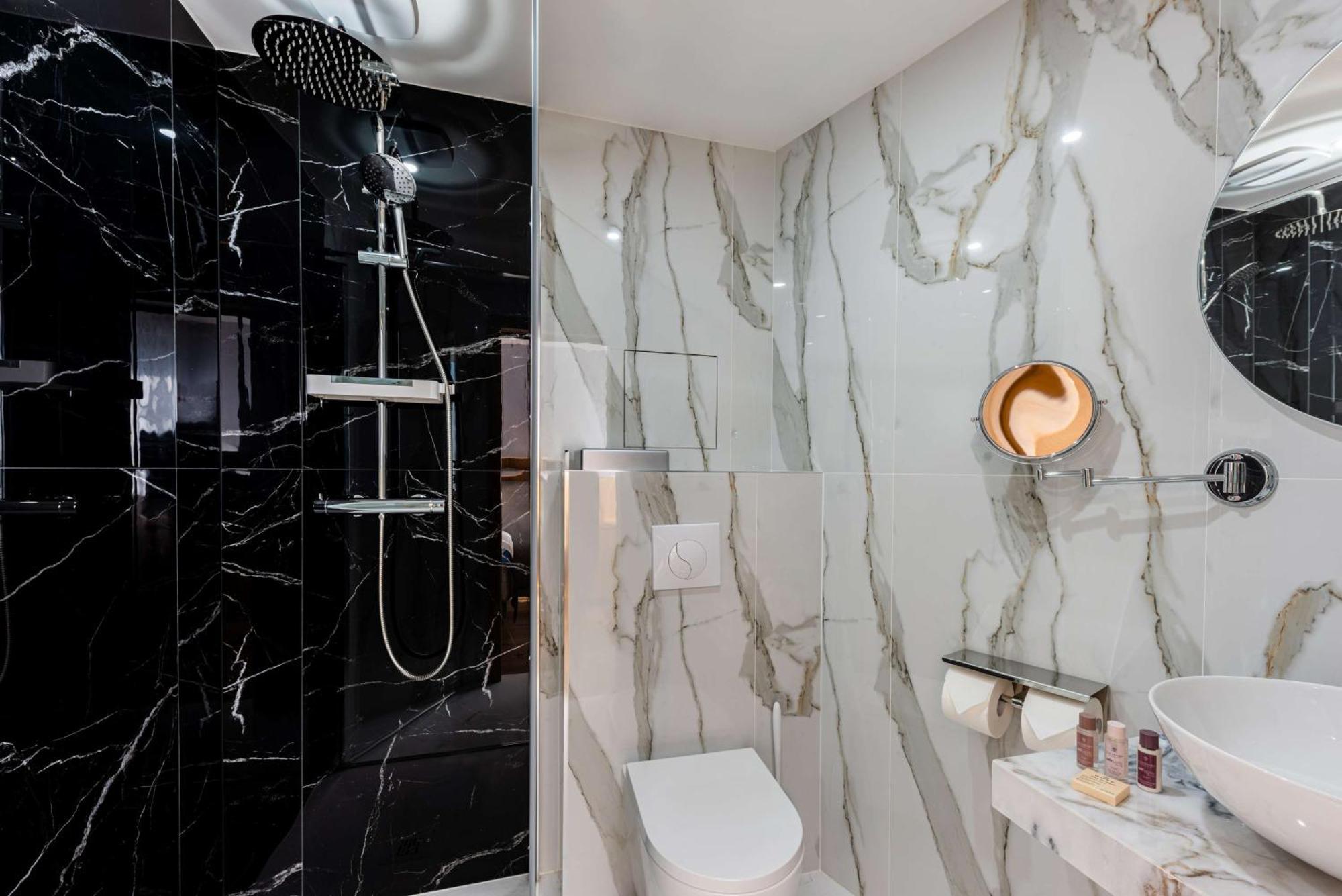 Brit Hotel Privilege Paris Rosny-Sous-Bois Εξωτερικό φωτογραφία